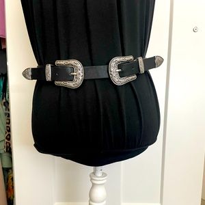 Black leather  belt